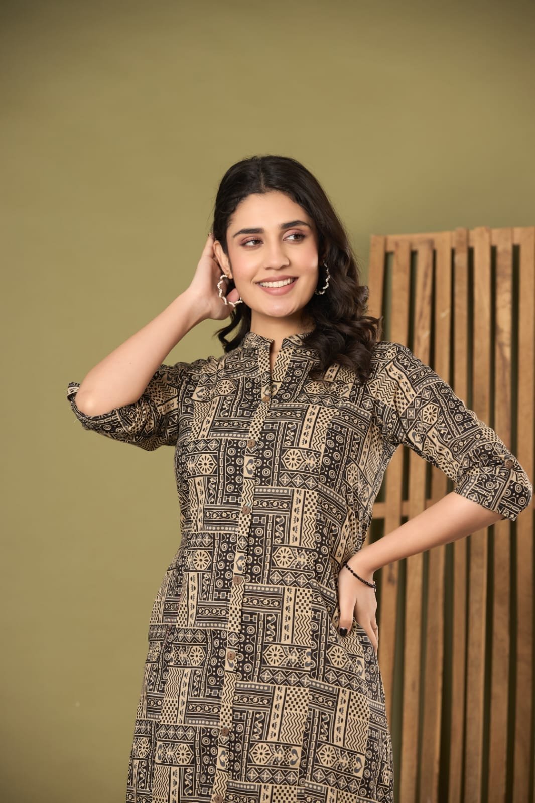The Kurti Shop Women's Ethnic Printed Cotton Straight Kurti with Pant Set | Mandar Collar Sleeve Kurta Set with Pockets